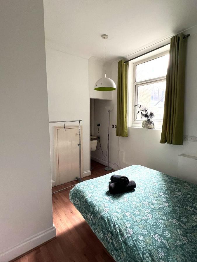 Aldgate Rooms Londra Exterior foto