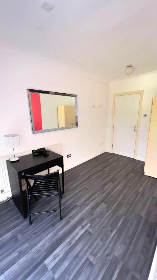 Aldgate Rooms Londra Exterior foto
